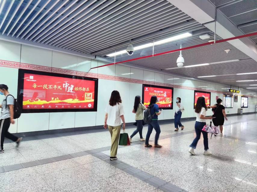 河南郑州20块套装地铁轻轨媒体灯箱