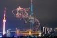 全国南京双子塔区域无人机光影秀空中飞行媒体创意定制造型