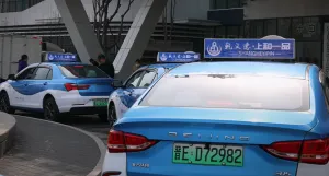 1天刊期：20秒/210次/天x1天（1400辆车）