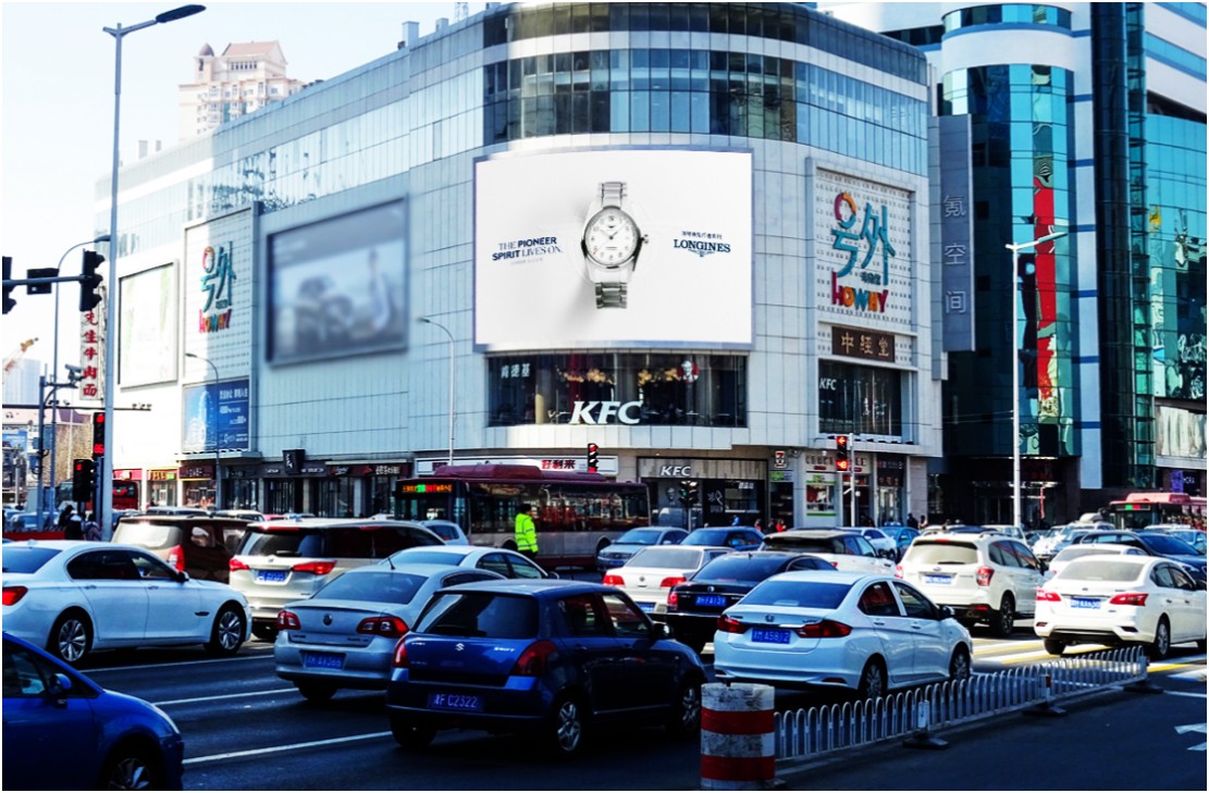 天津和平区南京路号外时尚馆商超卖场媒体LED屏