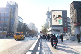 江苏苏州昆山人民路正阳桥（正阳大厦）街边设施媒体LED屏