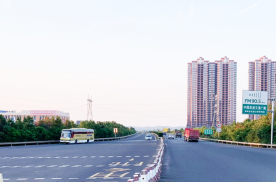 湖南湘潭雨湖区长潭西高速K26+400双面立柱对牌高速公路媒体单面大牌