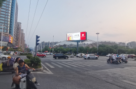 湖南怀化鹤城区体育中心市区广场媒体LED屏