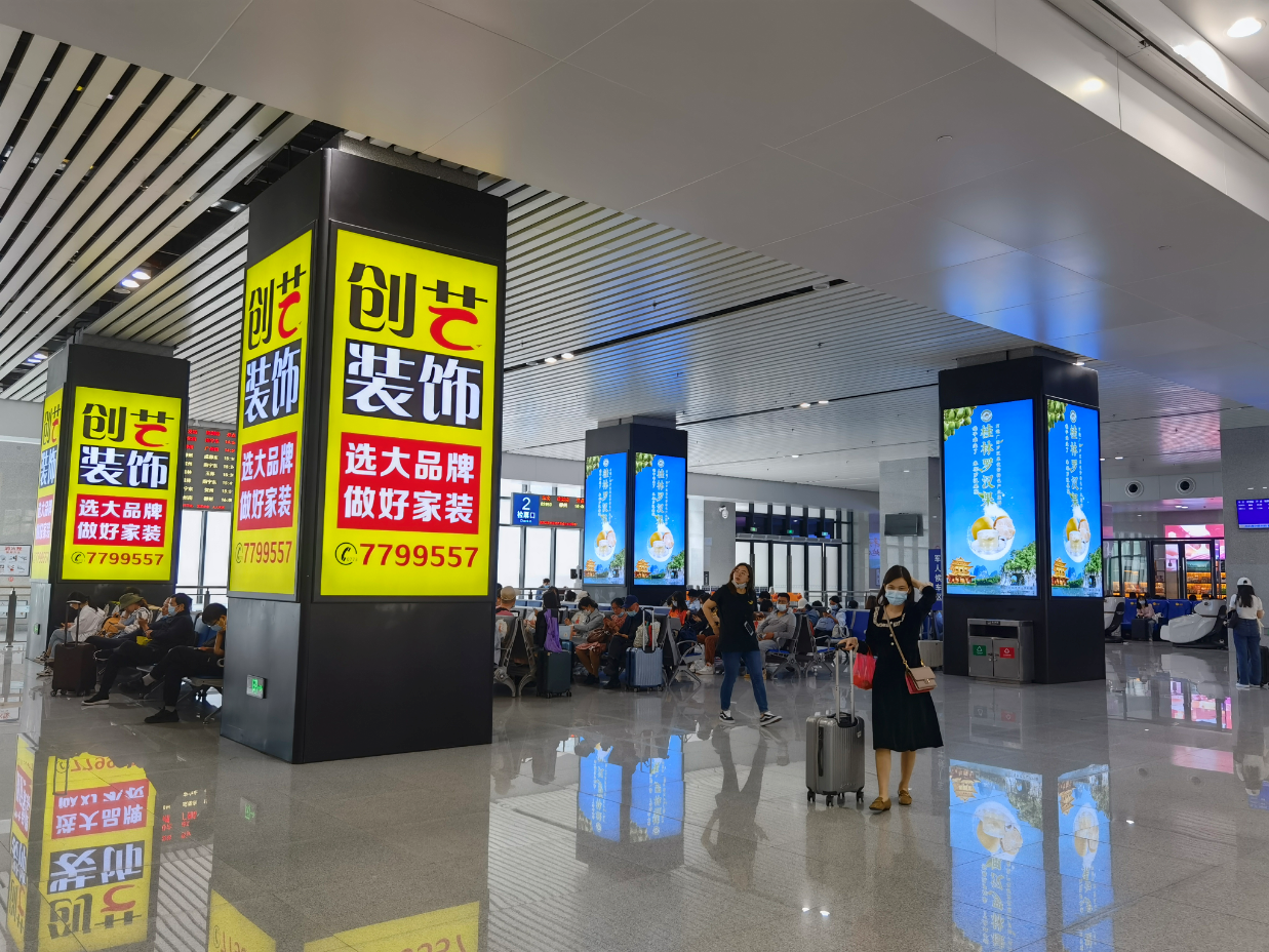 广西桂林桂林站一楼候车大厅包柱火车高铁媒体灯箱