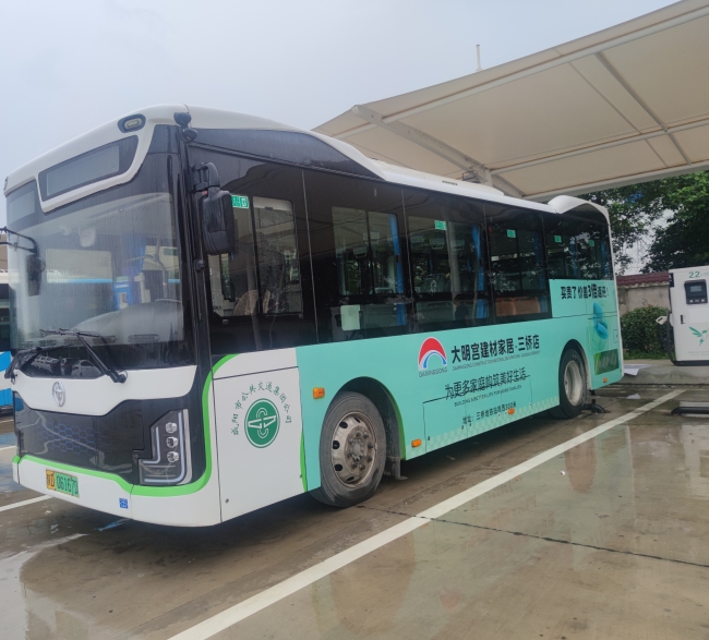 陕西咸阳陕西省咸阳市公交公司内门户广告全案定制的图片